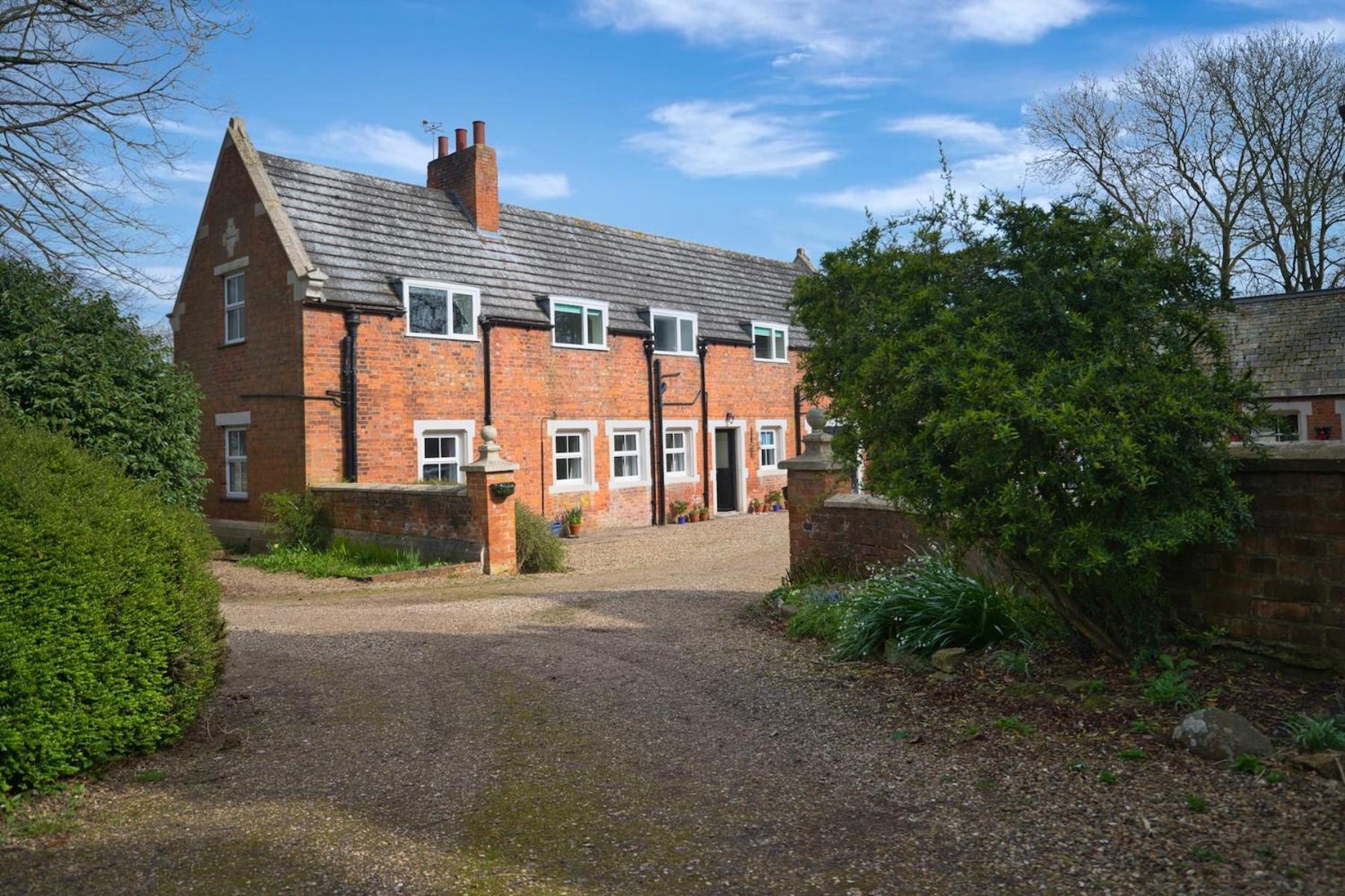 Enholmes Coach House Villa Kingston upon Hull Exterior photo